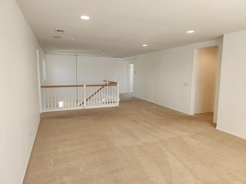 1st image of 13754 Dove Ct