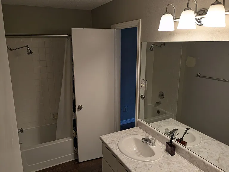 2502 Charla Cir — Photo 8