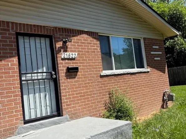21622 Santa Clara, Detroit, MI 48219