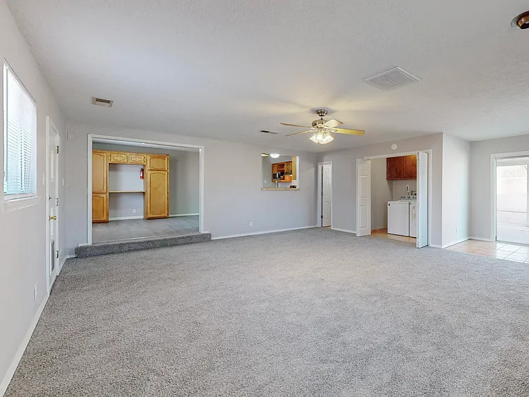 2551 Aspen Ave NW #B — Photo 3