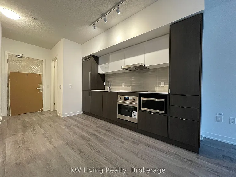 138 Downes St #918 — Photo 8