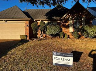 1085 Scofield Dr, Cordova, TN 38018