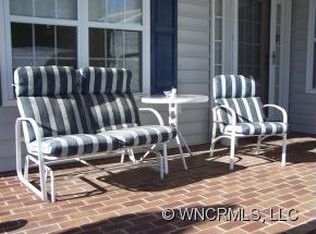 22 Cambridge Dr, Brevard, NC 28712