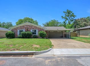 2606 Easy St, Denison, TX 75020