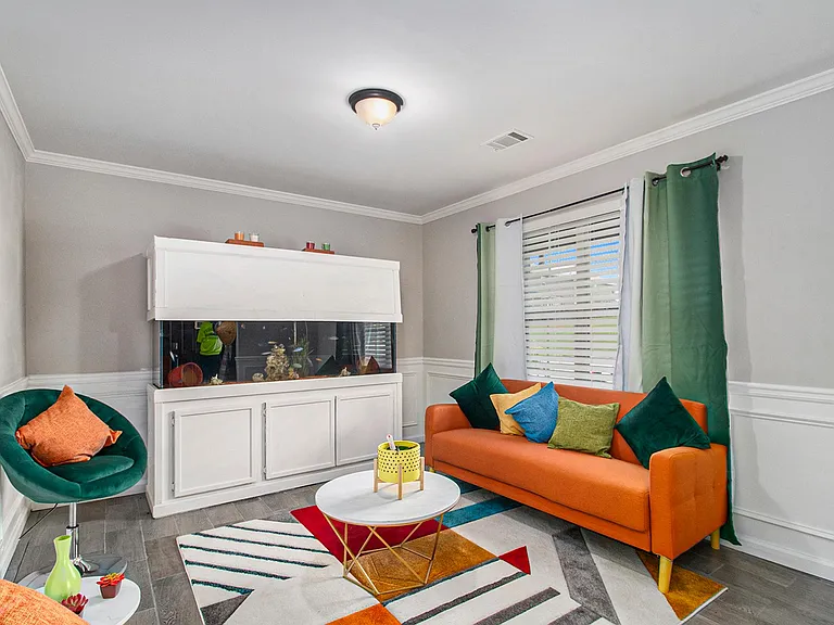 Busby Mill Ct — Photo 1