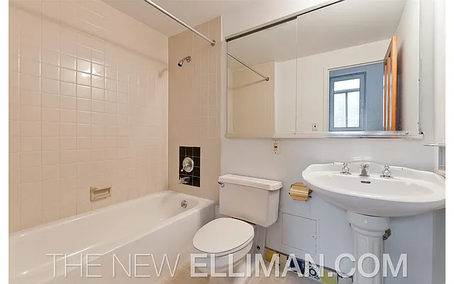 Rented by Douglas Elliman | media 11