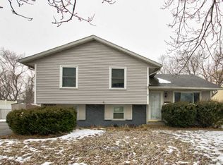 22244 Rockingham Rd, Richton Park, IL 60471