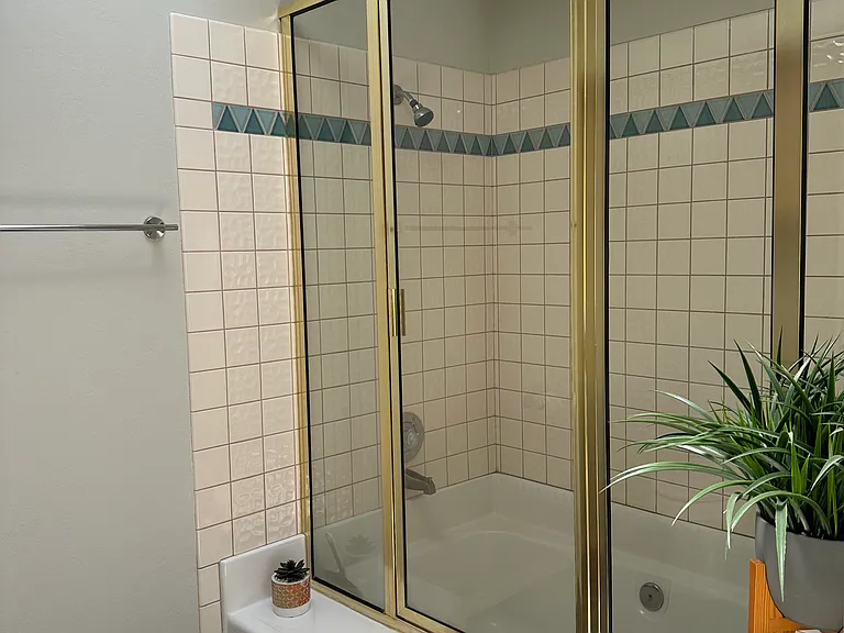 2022 Merrill Ln #3A — Photo 8