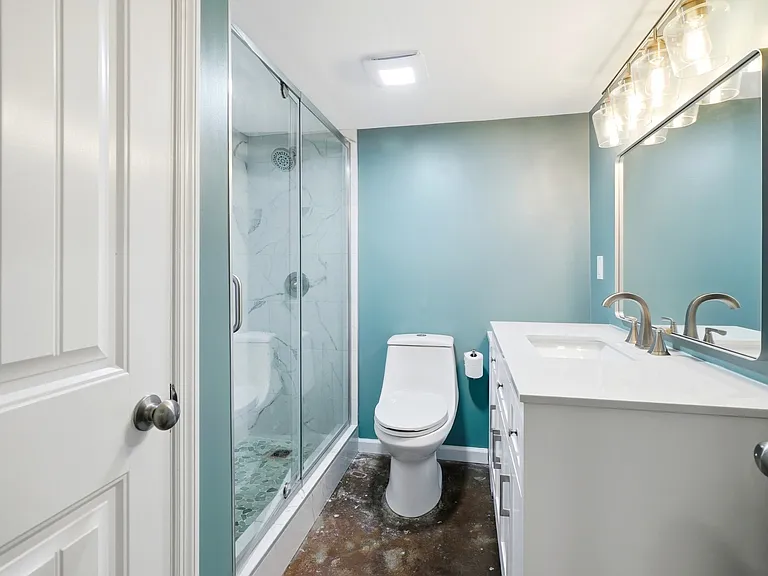 527 Stevenson St — Photo 41