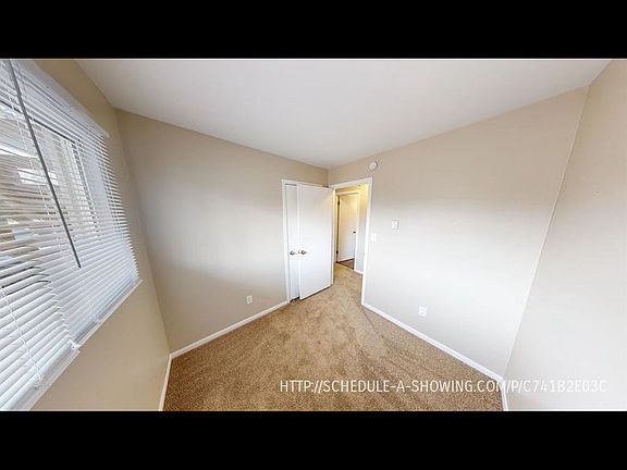 4th image of 500 Harlow St APT 1