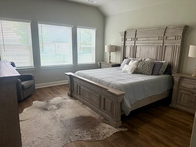 2413 Stella Ln — Photo 32