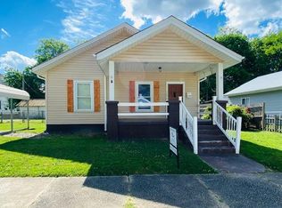 105 Gordon St, Clinton, SC 29325