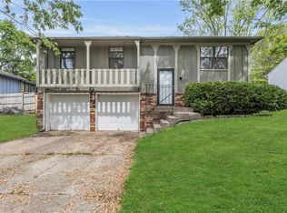 12804 S Sycamore St, Olathe, KS 66062