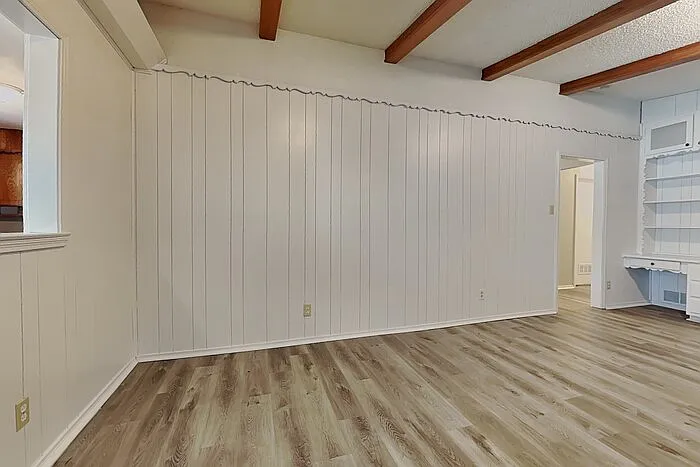 4 bed, 2.0 bath, 2062 sqft, $1,895 — Photo 3