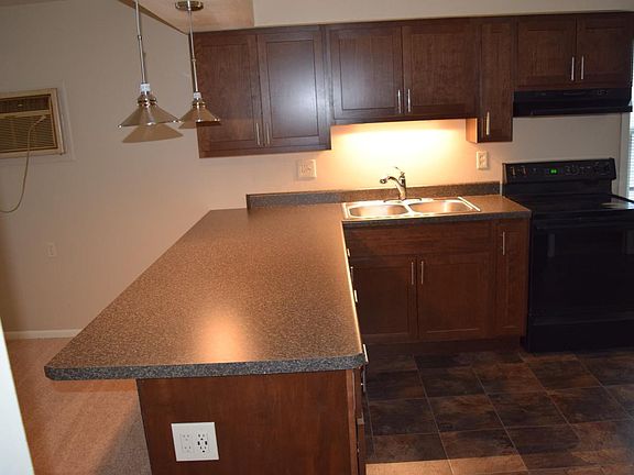 5th image of 2647 S Kinnickinnic Ave APT 4
