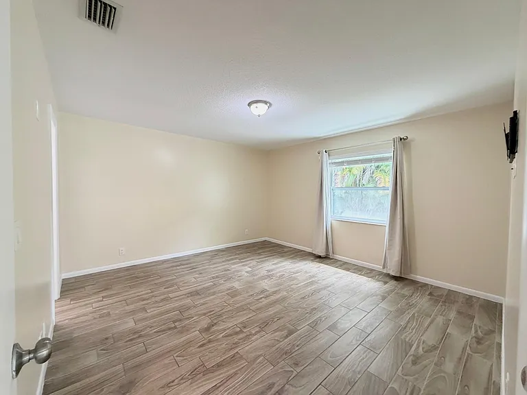 3794 SE County Line Rd #102 — Photo 21