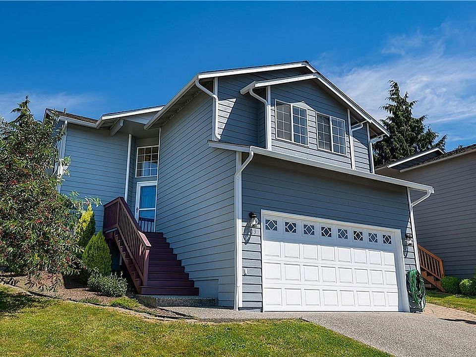 1st image of 223 81st Dr SE