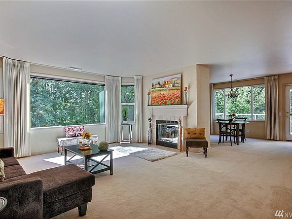 5th image of 4025 220th Pl SE #2124