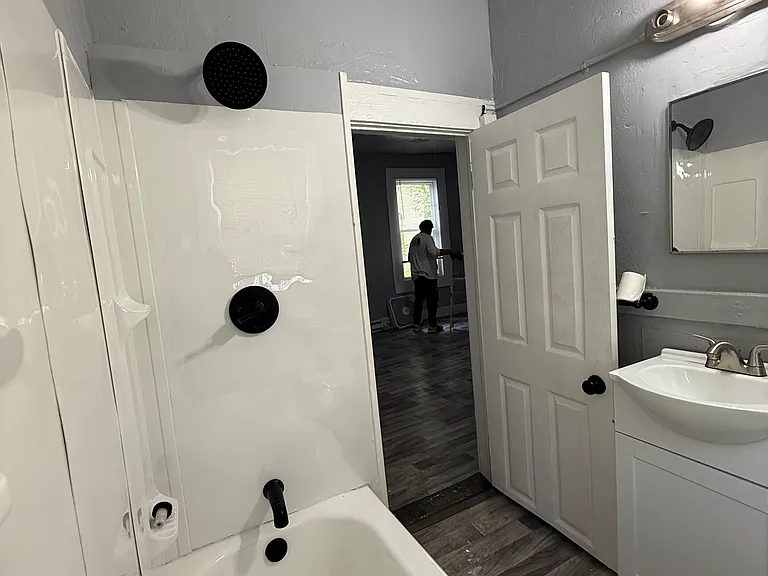 2315 Portland Ave #1 — Photo 6