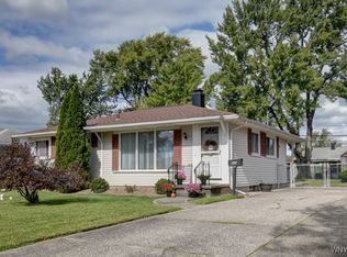 429 Braxmar Rd, Tonawanda, NY 14150