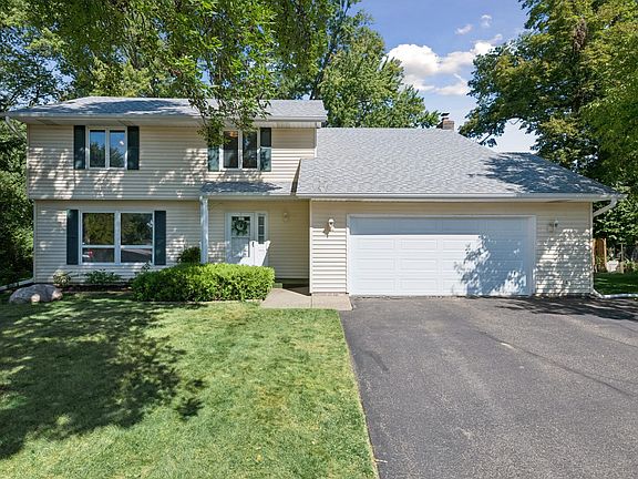 2nd image of 7840 W 100th St