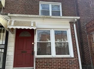 2711 S Alder St, Philadelphia, PA
