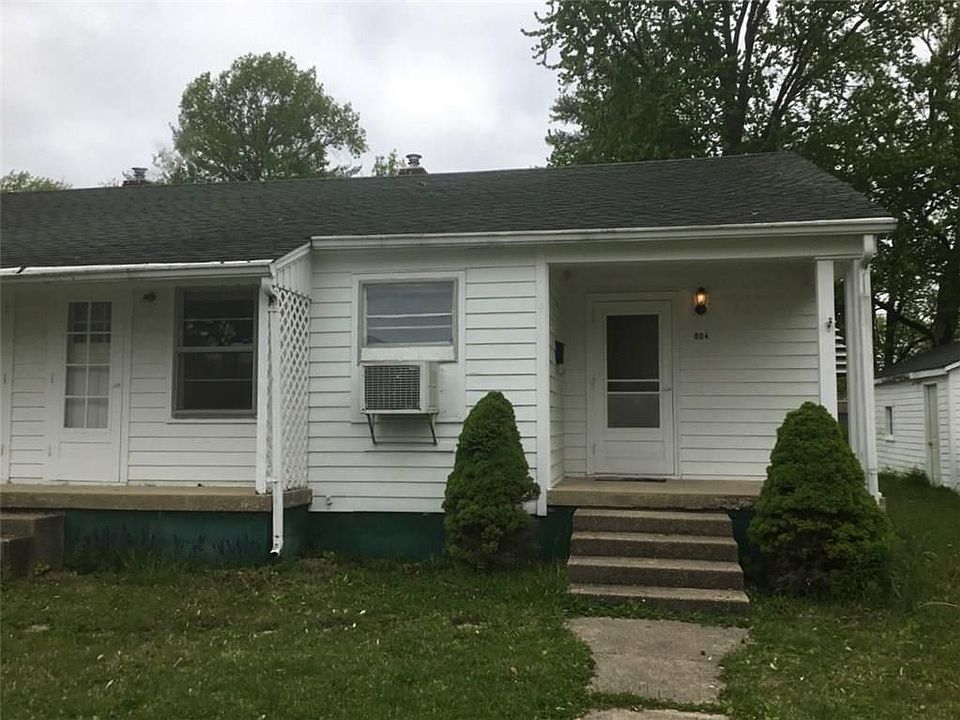 1st image of 804 Tucker St