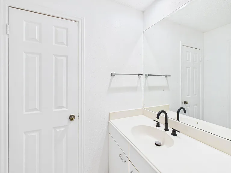 7610 Hopewell Ln — Photo 21