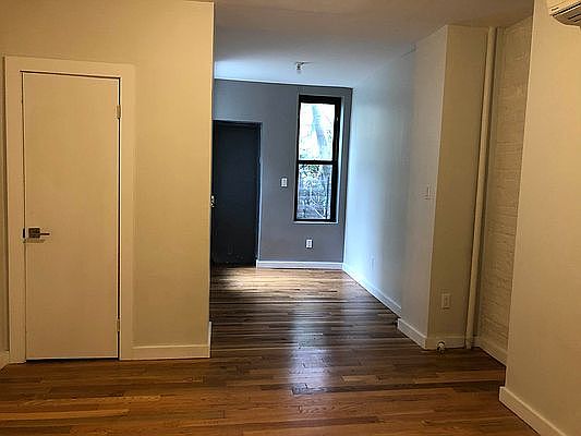 2nd image of 2349 Pacific St #1R