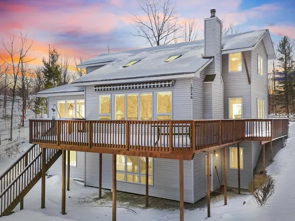 10746 Deal Rd, Williamsburg, MI 49690