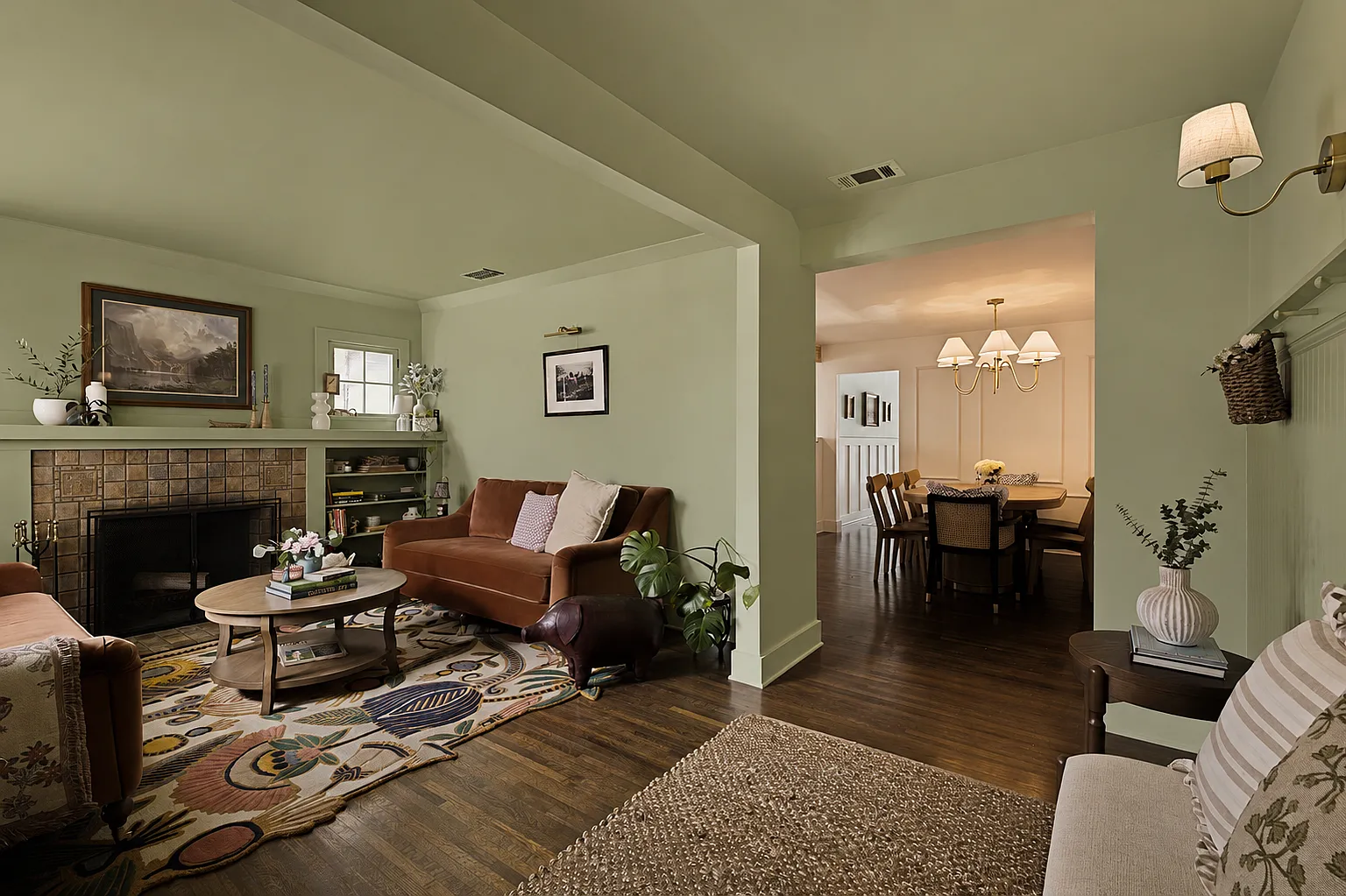 4 bed, 2000 sqft, $12,499 — Photo 3