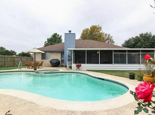 1306 Bob White Trl, Sealy, TX 77474