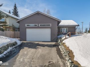 8010 Seacliff St, Anchorage, AK 99502