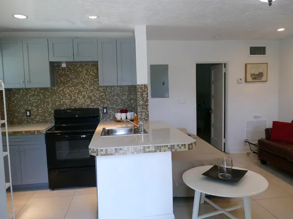 4126 SW 16th Ter, Miami, FL