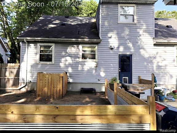 4th image of 13110 Cogswell St