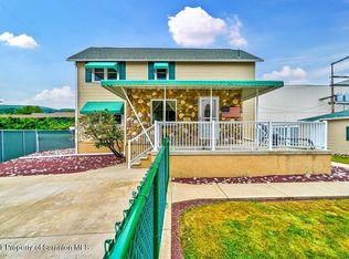 1212 Marion St, Peckville, PA 18452