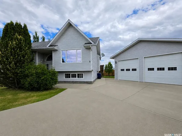 9 Ducluzeau PLACE, Meadow Lake, SK S9X 1B5