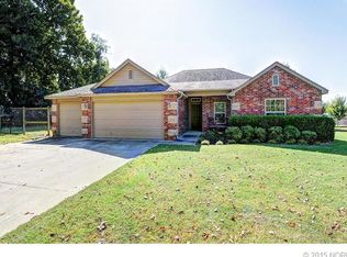 7900 E Willow Rd, Claremore, OK 74019