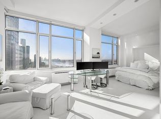 635 W 42nd St APT 45G, New York, NY