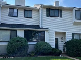 185 Clubhouse Dr, Middletown, NJ 07748