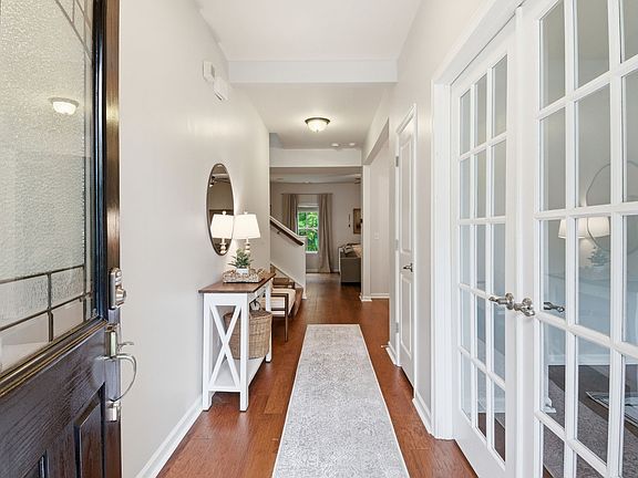 4th image of 1452 Scarcroft Ln