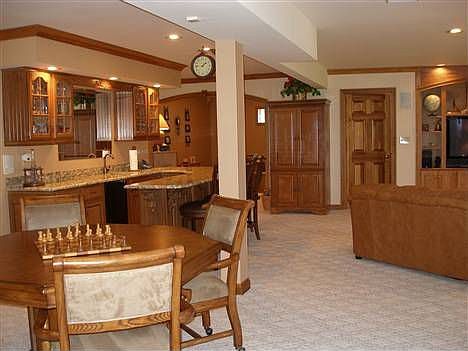 4th image of 3245 Highridge Dr