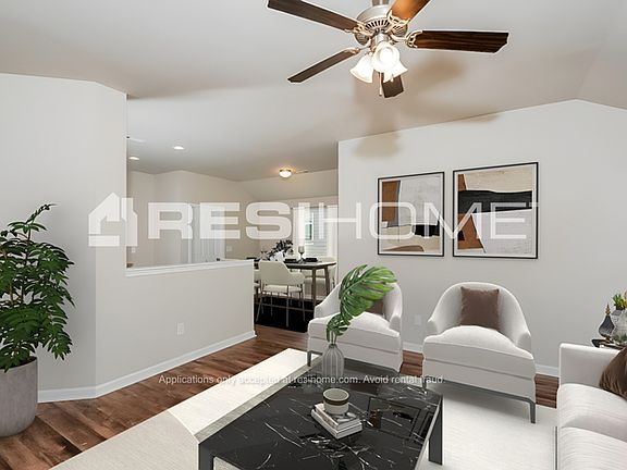 3rd image of 210 Americana Dr