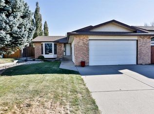 6 SE Mount Crandell Bay W, Lethbridge, AB T1K6L9