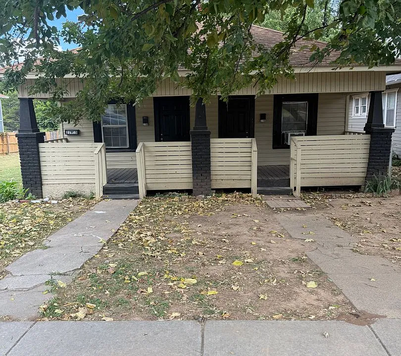 219 N Rosedale Ave #B