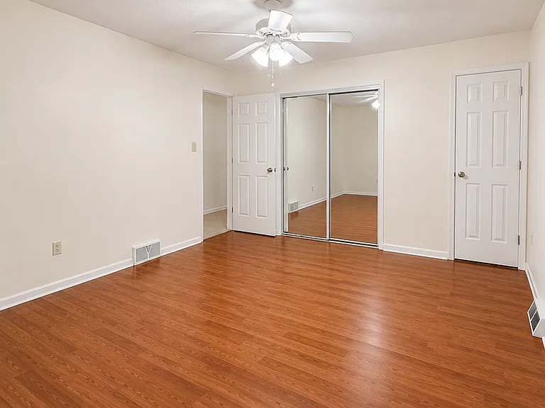 13856 Oakbrook Dr — Photo 10