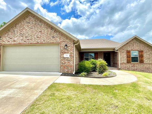 761 Captain Reid Ln