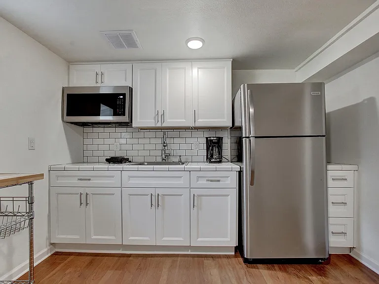 7320 SW 26th Ave #C — Photo 5