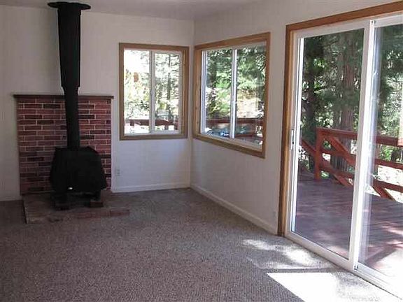 3rd image of 158 Peninsula Dr