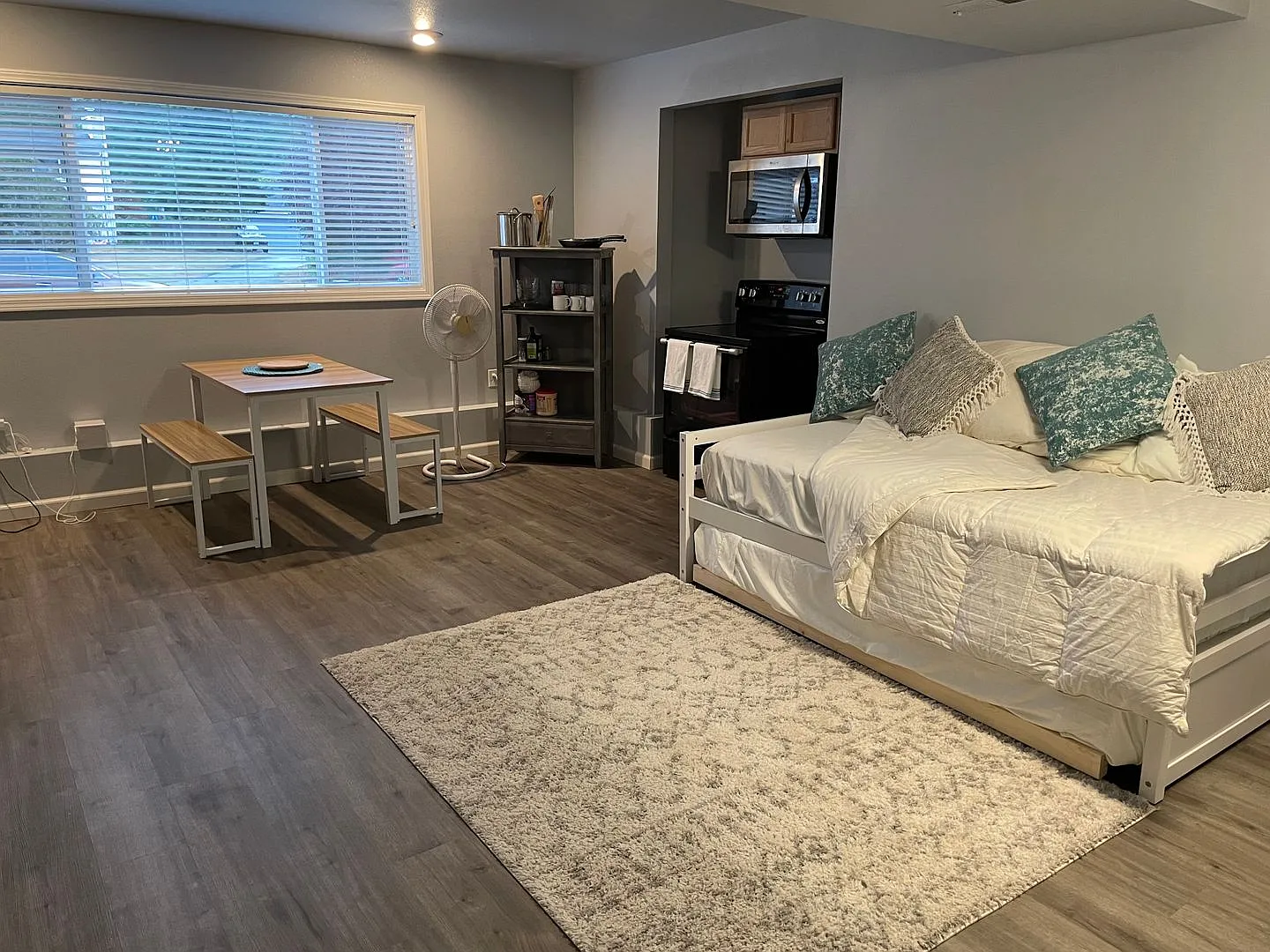 1 Bedroom Unit in Bothell... — Photo 4